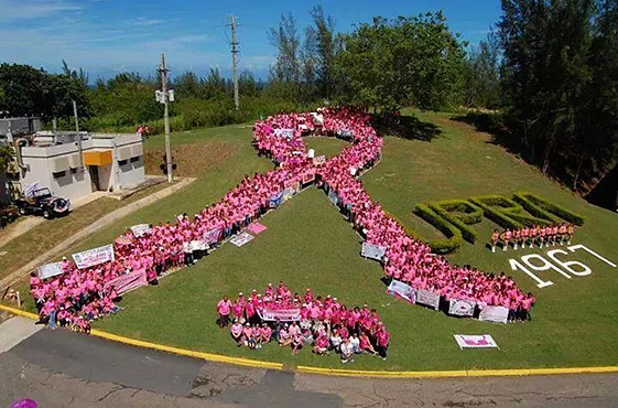 Reocín sale a la calle contra el cáncer de mama